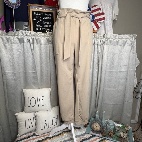 One 5 One Tan Jogger Pull-On Pants - Size Large - Picture 2 of 13